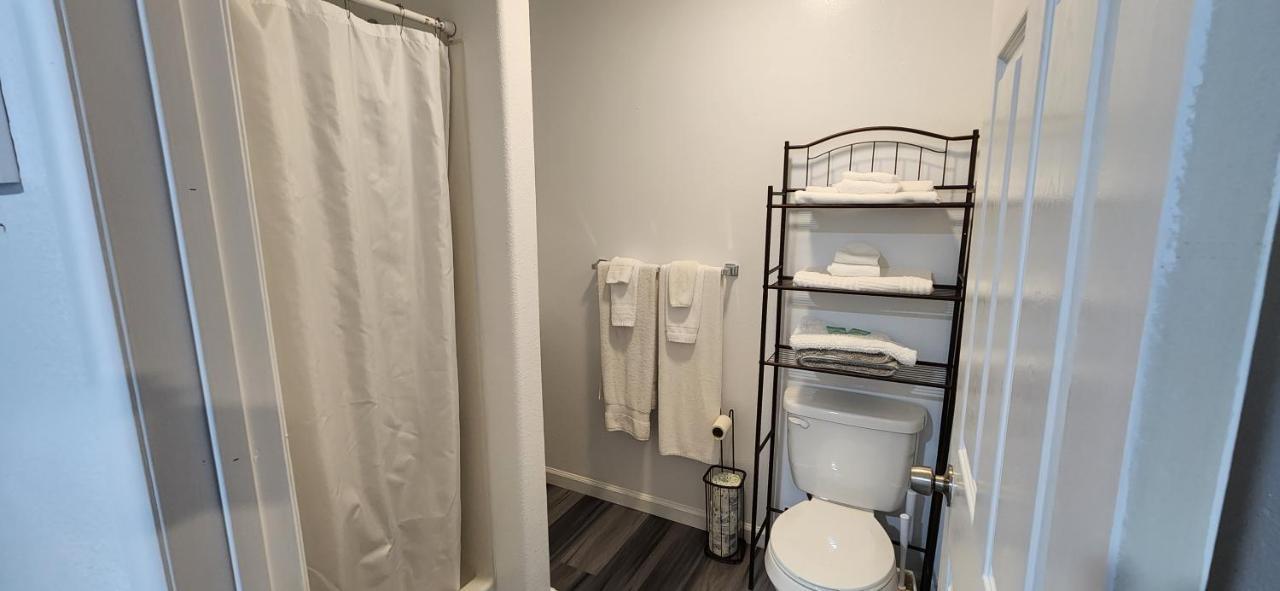 #1 New! Couples Getaway Self Checkin Studio Apt Keaau Extérieur photo